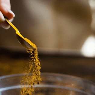 3 REASONS TO ADD TURMERIC TO YOUR DAY