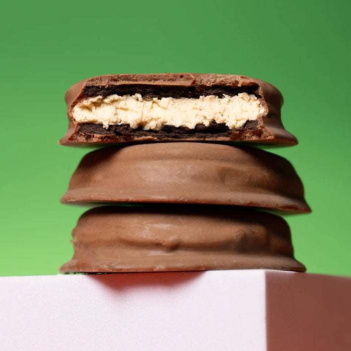 Hangry Boy Cookie Sandwich – Chocolate Malted Milk (65g)