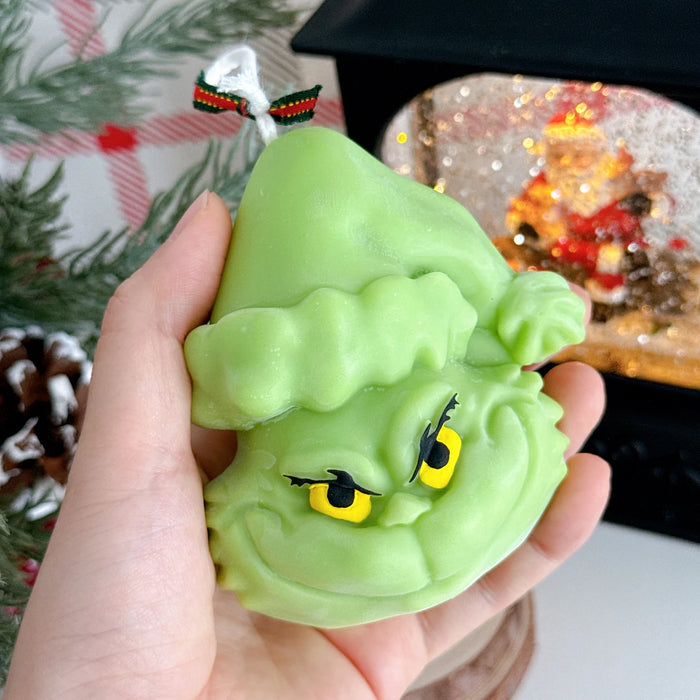 The Cutest Hits Grinch Soy Candle – Christmas-Themed Candle